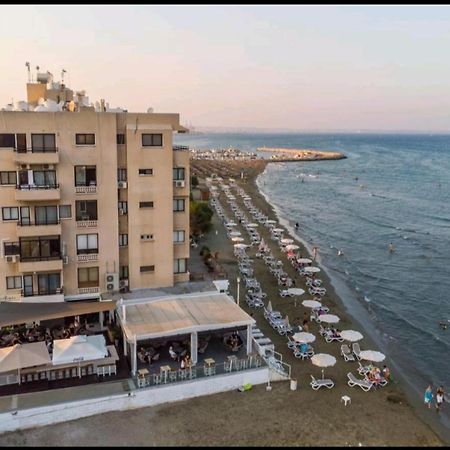 Bettys 1Br Seafront Apt Lárnaka Eksteriør bilde